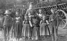 Kinder 1904
